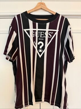 Men’s Guess Oversized Graphic Tee